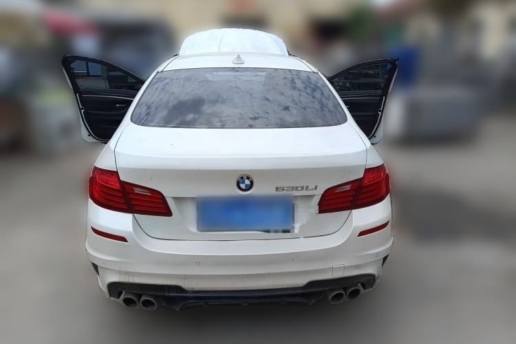 Used BMW 5 Series 2014 525Li Leading Model Rear