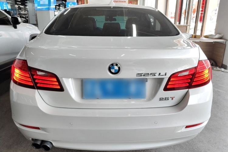 Used BMW 5 Series 2014 525Li Leading Model Rear