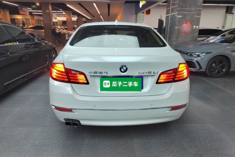 Used BMW 5 Series 2014 525Li Luxury Design Package Rear