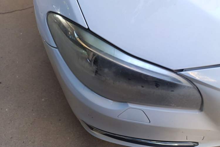 Used BMW 5 Series 2014 530Li Leading Model Right Front Headlight