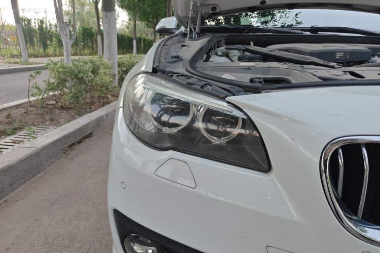 Used BMW 5 Series 2014 520Li Elegant Model Right Front Headlight