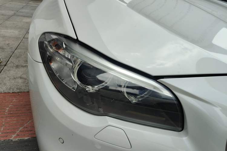 Used BMW 5 Series 2014 535Li Leading Model Right Front Headlight