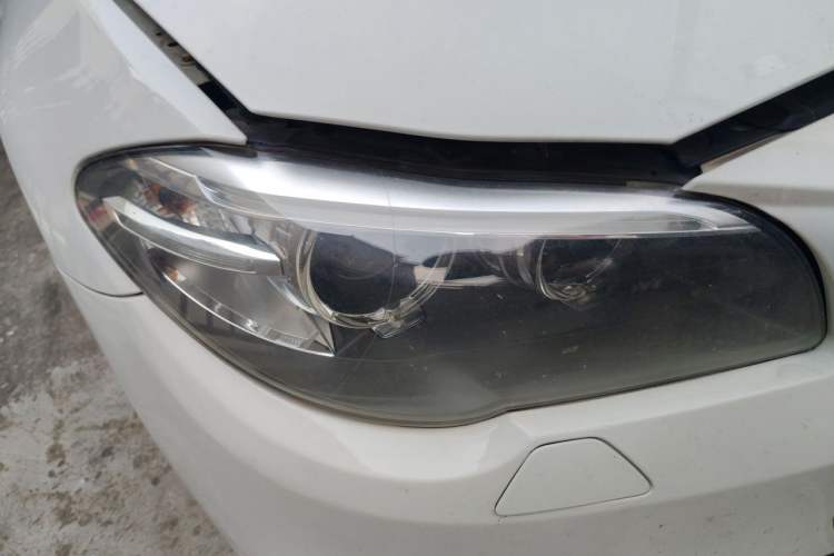 Used BMW 5 Series 2014 525Li Leading Model Right Front Headlight