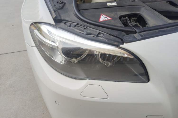 Used BMW 5 Series 2014 520Li Elegant Model Right Front Headlight