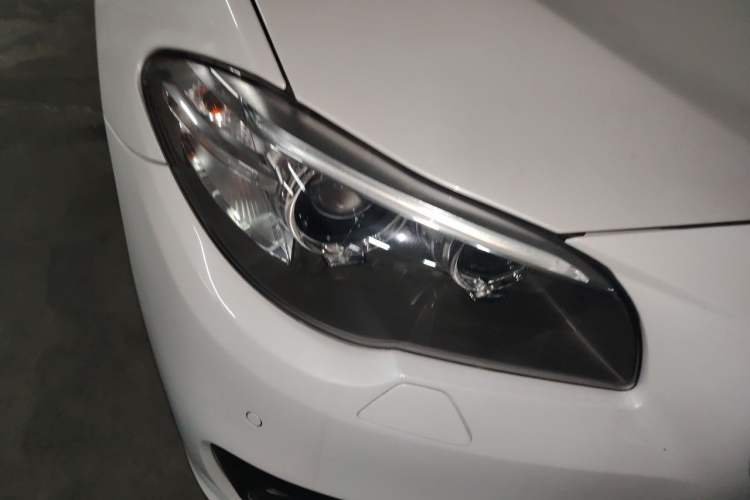 Used BMW 5 Series 2014 520i Elegant Edition Right Front Headlight