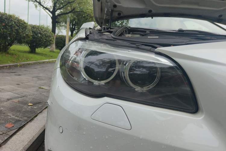 Used BMW 5 Series 2014 525Li Leading Model Right Front Headlight