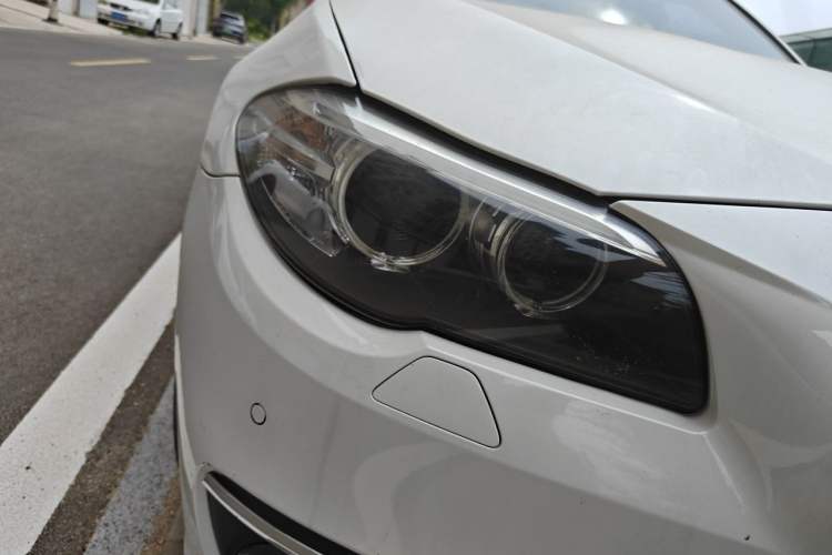 Used BMW 5 Series 2014 520Li Elegant Model Right Front Headlight