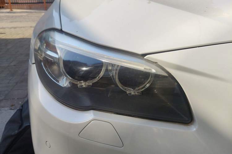 Used BMW 5 Series 2014 528Li Leading Model Right Front Headlight