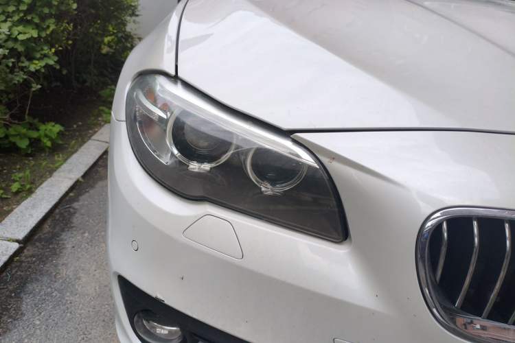 Used BMW 5 Series 2014 525Li Leading Model Right Front Headlight