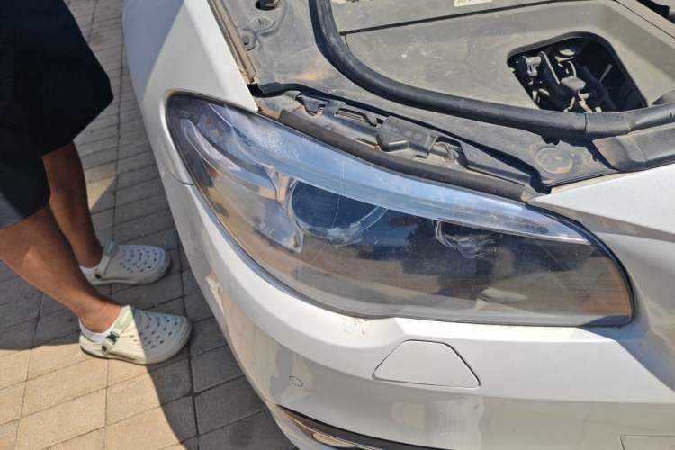 Used BMW 5 Series 2014 525Li Luxury Design Package Right Front Headlight