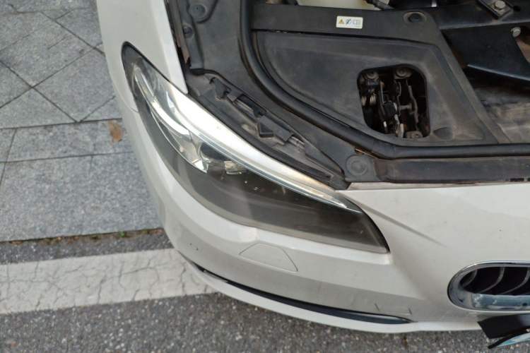 Used BMW 5 Series 2014 520Li Elegant Model Right Front Headlight