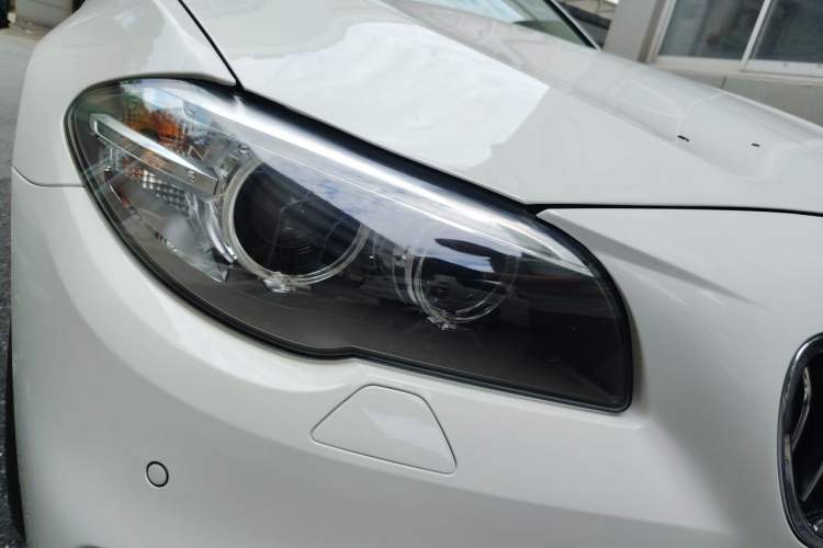 Used BMW 5 Series 2014 525Li Leading Model Right Front Headlight