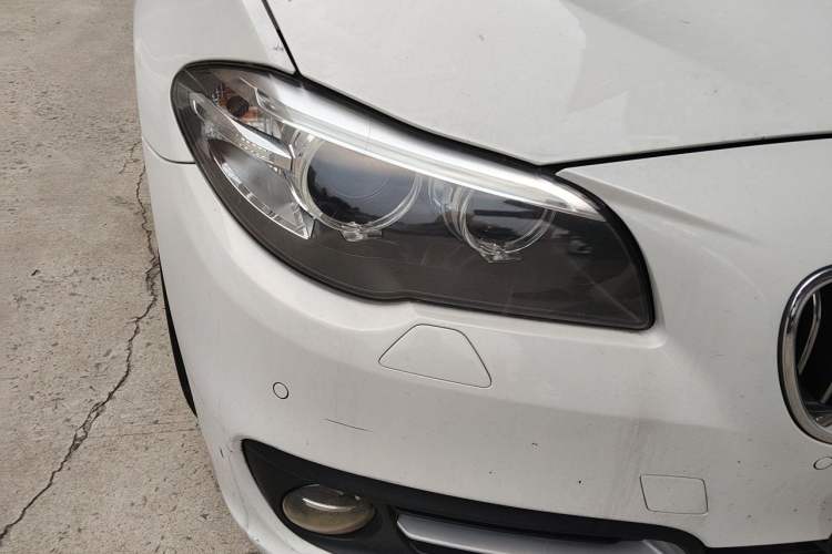 Used BMW 5 Series 2014 520Li Elegant Model Right Front Headlight