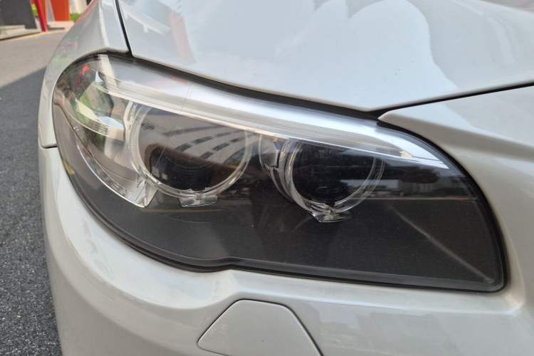 Used BMW 5 Series 2014 520i Touring Edition Right Front Headlight
