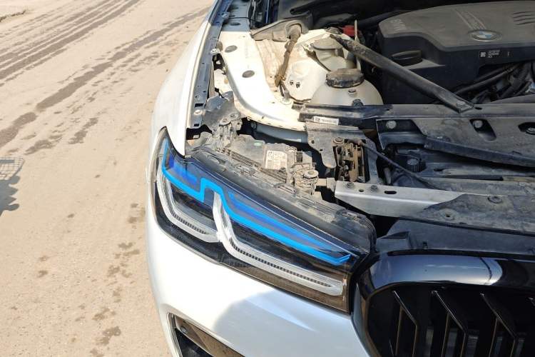 Used BMW 5 Series 2014 520Li Elegant Model Right Front Headlight