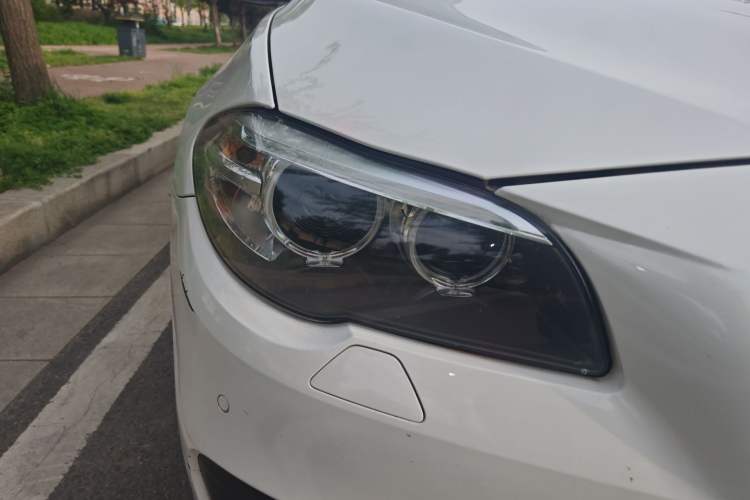 Used BMW 5 Series 2014 528Li Leading Model Right Front Headlight