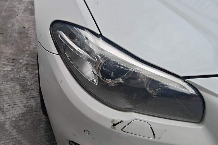 Used BMW 5 Series 2014 525Li Luxury Design Package Right Front Headlight