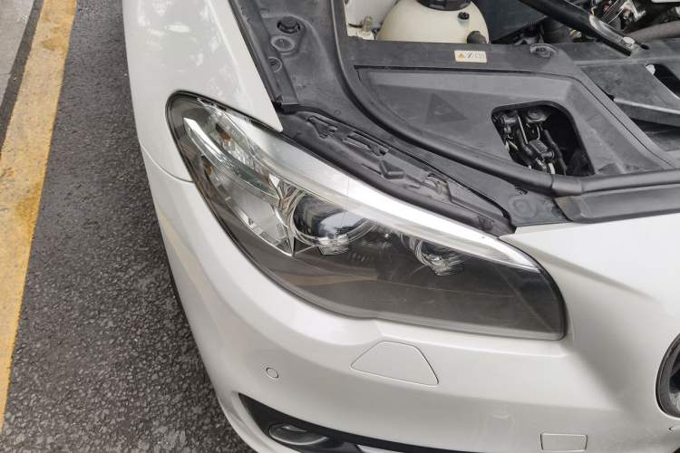 Used BMW 5 Series 2014 528Li Leading Model Right Front Headlight