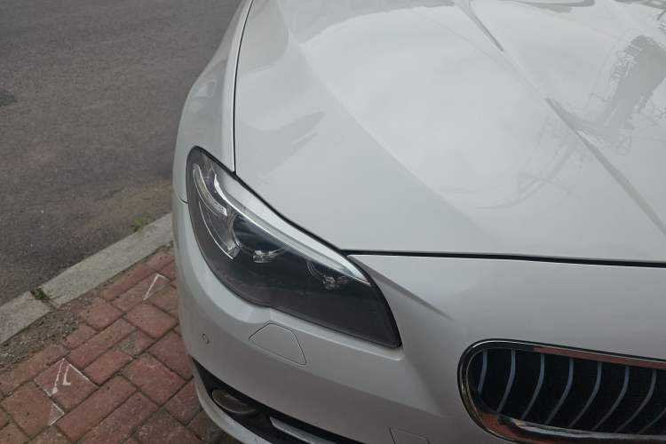 Used BMW 5 Series 2014 525Li Leading Model Right Front Headlight