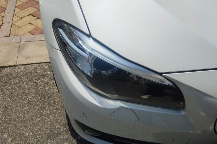 Used BMW 5 Series 2014 528Li Leading Model Right Front Headlight