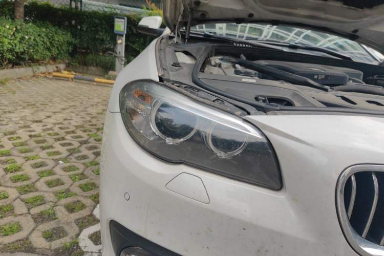 Used BMW 5 Series 2014 520Li Elegant Model Right Front Headlight