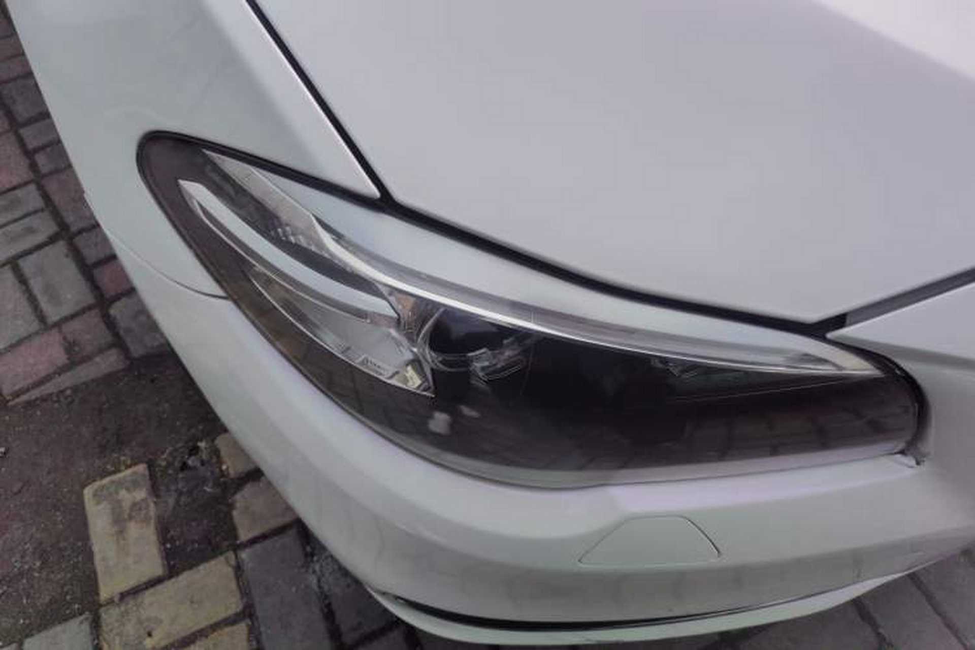 Used BMW 5 Series 2014 525Li Luxury Design Package Right Front Headlight