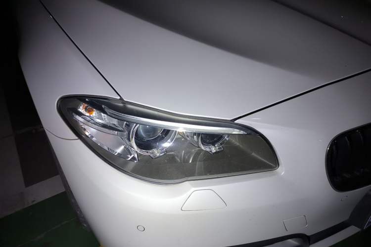 Used BMW 5 Series 2014 520i Elegant Edition Right Front Headlight