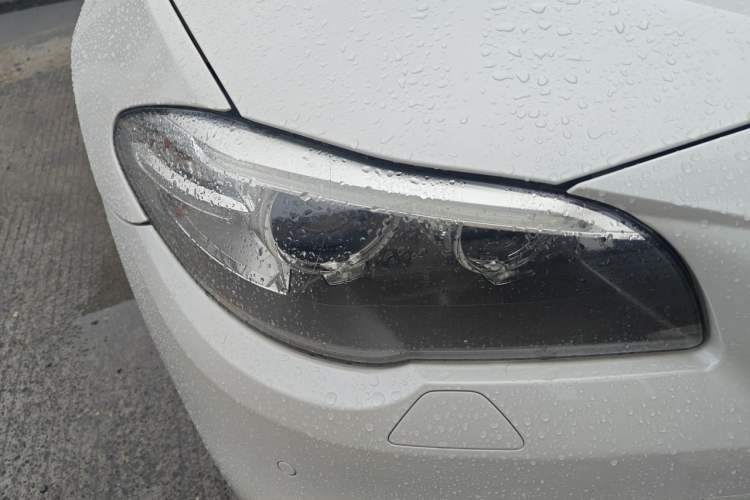 Used BMW 5 Series 2014 525Li Luxury Design Package Right Front Headlight