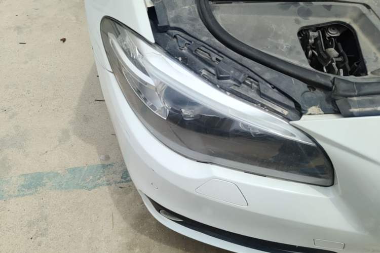 Used BMW 5 Series 2014 528Li xDrive Premium Edition Right Front Headlight