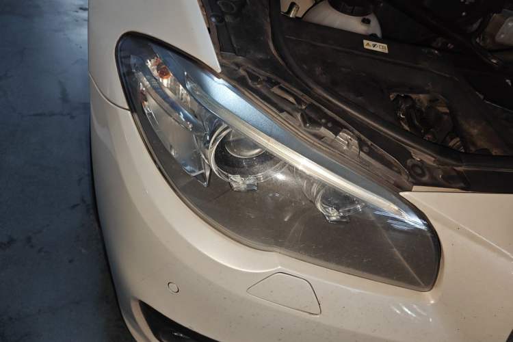 Used BMW 5 Series 2014 525Li Leading Model Right Front Headlight