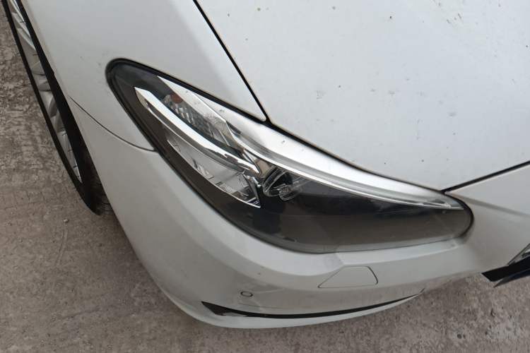 Used BMW 5 Series 2014 525Li Leading Model Right Front Headlight