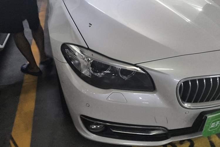 Used BMW 5 Series 2014 525Li Luxury Design Package Right Front Headlight
