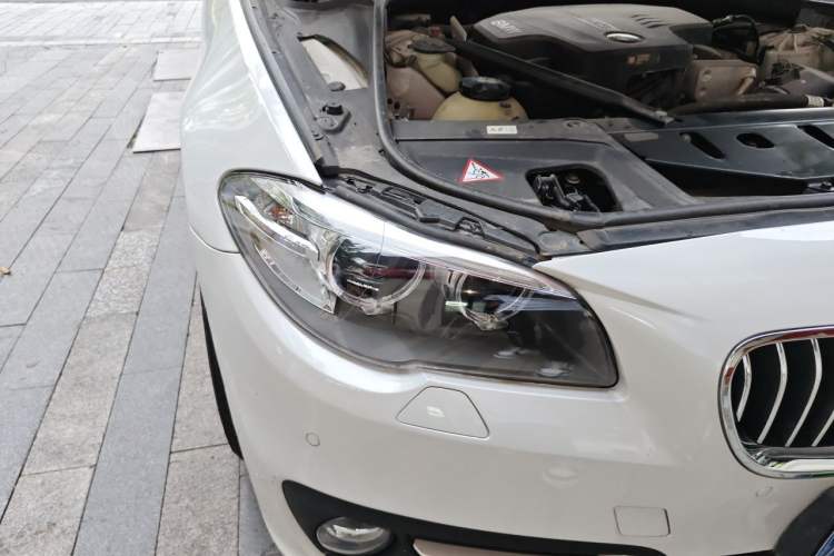 Used BMW 5 Series 2014 520Li Elegant Model Right Front Headlight