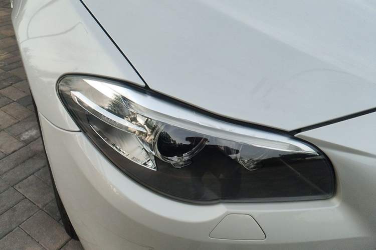 Used BMW 5 Series 2014 525Li Leading Model Right Front Headlight