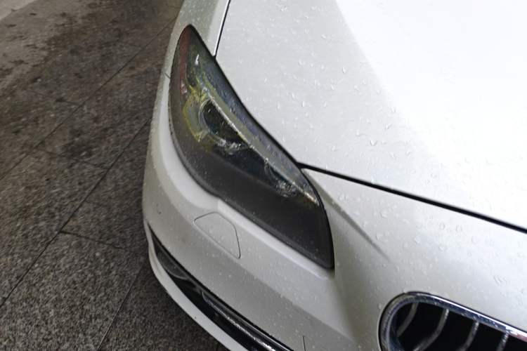 Used BMW 5 Series 2014 525Li Luxury Design Package Right Front Headlight