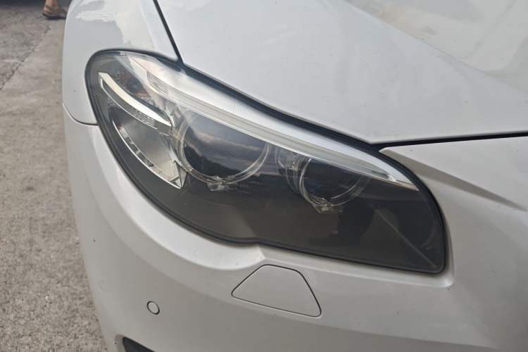 Used BMW 5 Series 2014 520Li Elegant Model Right Front Headlight
