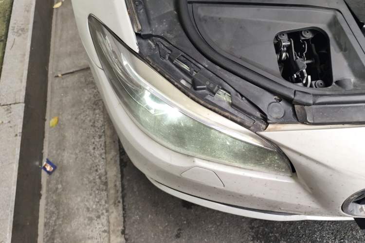 Used BMW 5 Series 2014 520Li Elegant Model Right Front Headlight