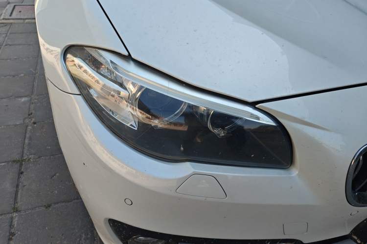 Used BMW 5 Series 2014 528Li Leading Model Right Front Headlight