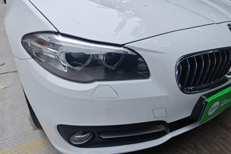 Used BMW 5 Series 2014 520i Elegant Edition Right Front Headlight