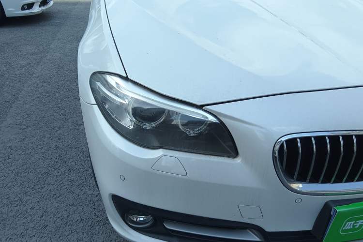 Used BMW 5 Series 2014 520Li Elegant Model Right Front Headlight