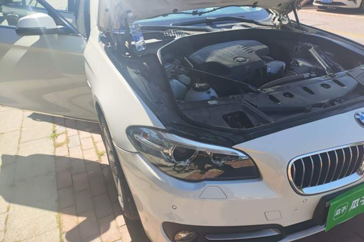 Used BMW 5 Series 2014 520Li Elegant Model Right Front Headlight