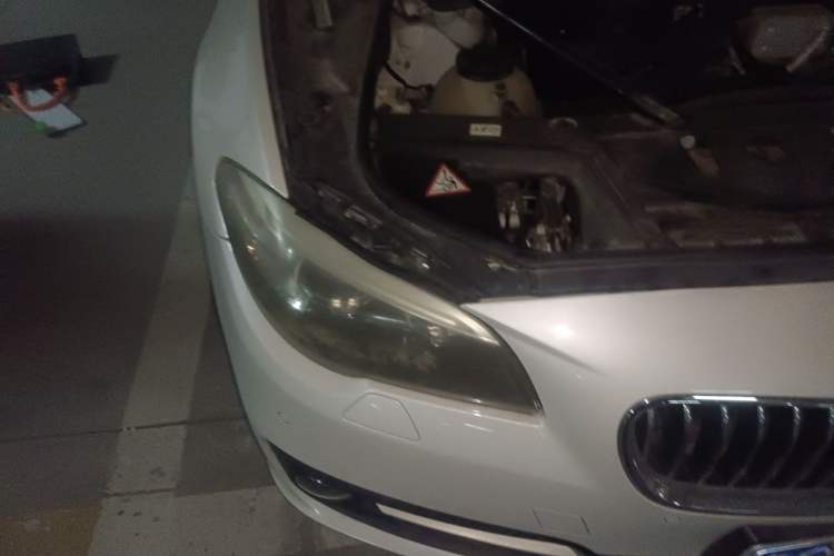 Used BMW 5 Series 2014 528Li Leading Model Right Front Headlight