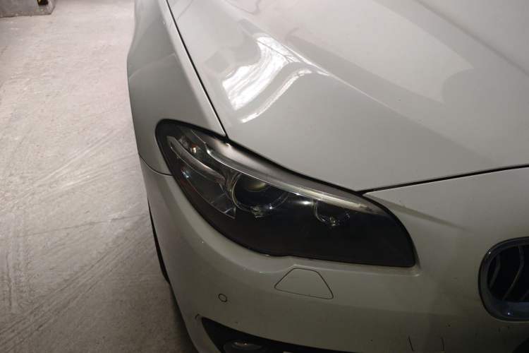 Used BMW 5 Series 2014 525Li Leading Model Right Front Headlight
