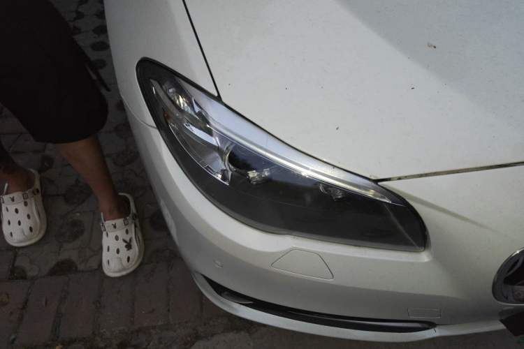 Used BMW 5 Series 2014 520i Elegant Edition Right Front Headlight
