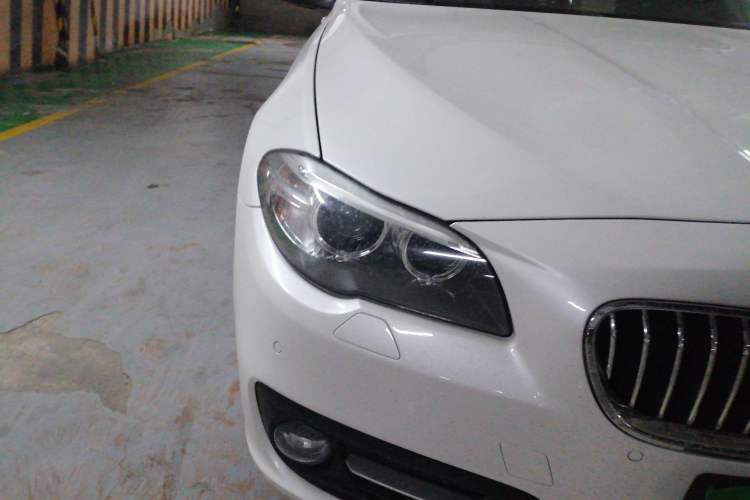 Used BMW 5 Series 2014 525Li Leading Model Right Front Headlight