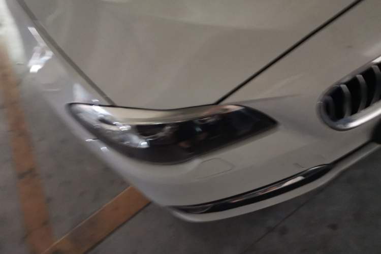 Used BMW 5 Series 2014 525Li Leading Model Right Front Headlight