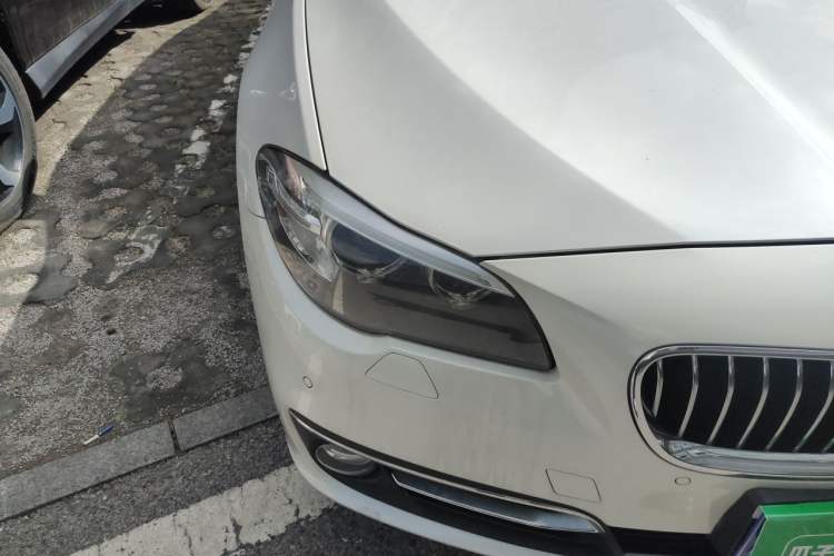 Used BMW 5 Series 2014 535Li Luxury Design Package Right Front Headlight