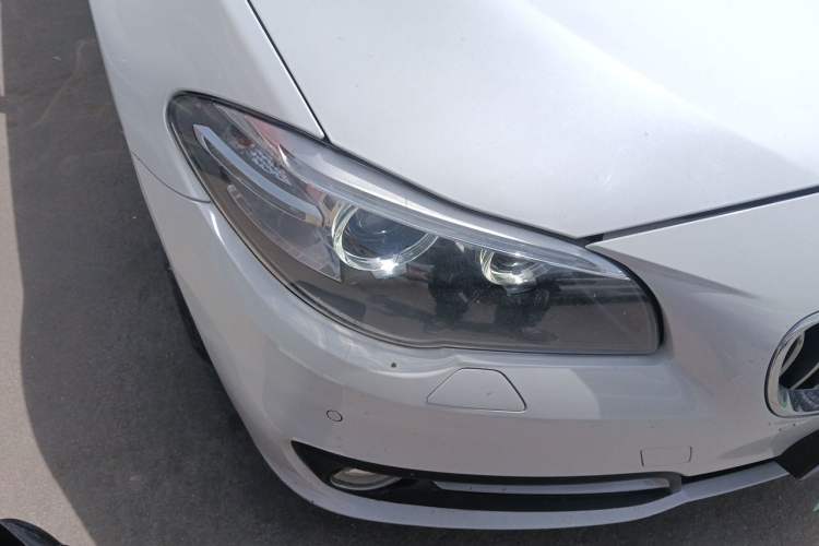 Used BMW 5 Series 2014 525Li Leading Model Right Front Headlight
