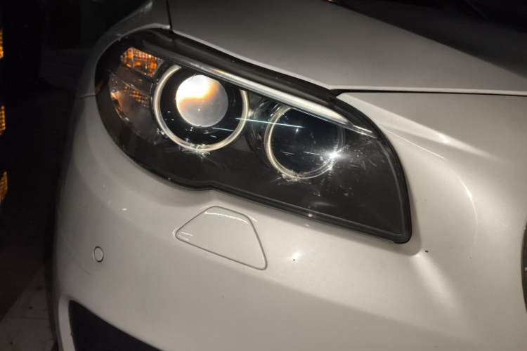 Used BMW 5 Series 2014 520Li Elegant Model Right Front Headlight
