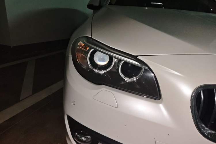 Used BMW 5 Series 2014 528Li Leading Model Right Front Headlight